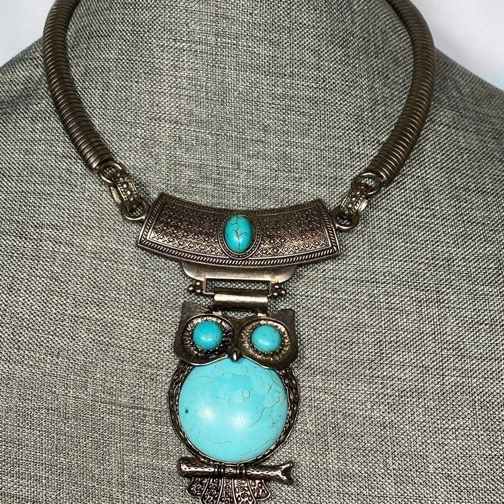 Necklace Owl Chinky Statement Howlite Blue Stones Silver Tone